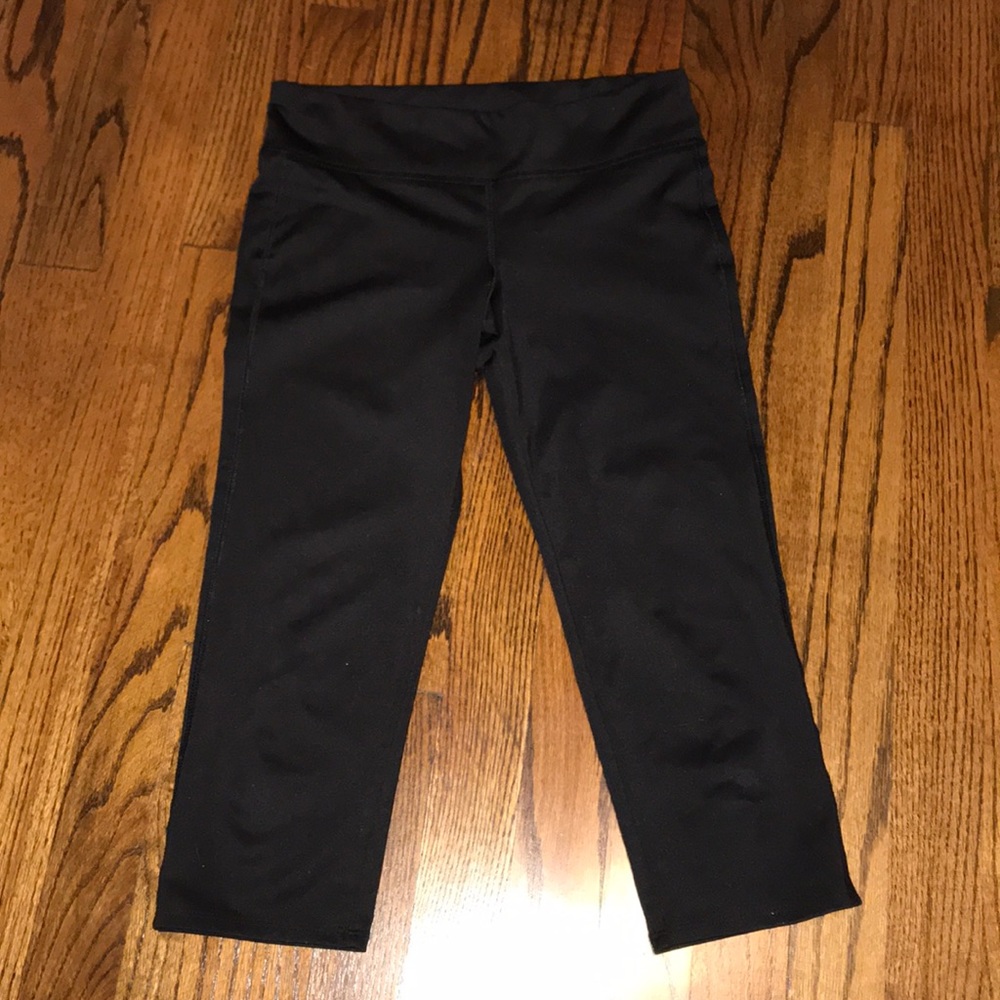 Old navy girls 10 12 black cropped leggings